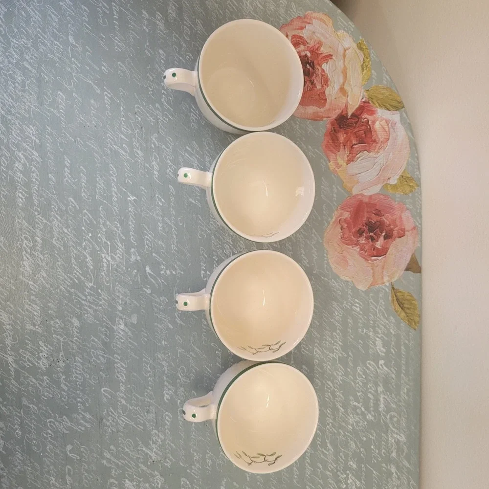 Spode Christmas Tree Cups Holly‎ Berries S334
